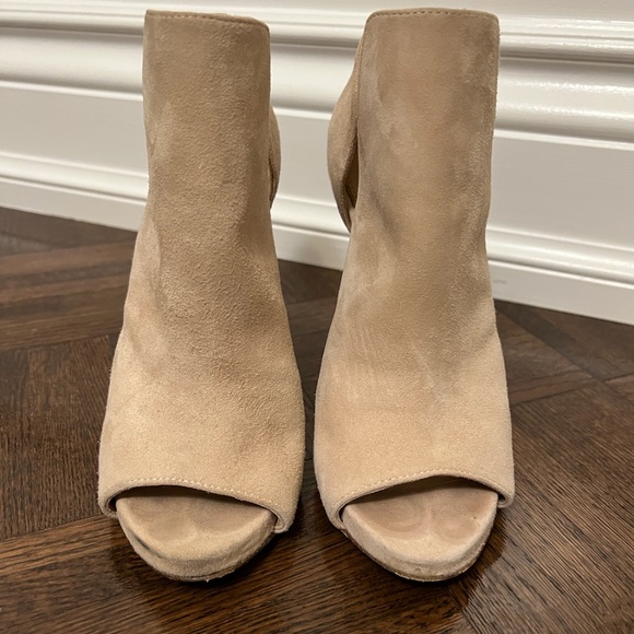 Rare Rachel Zoe Ainsley Kid Suede Booties - Picture 1 of 7